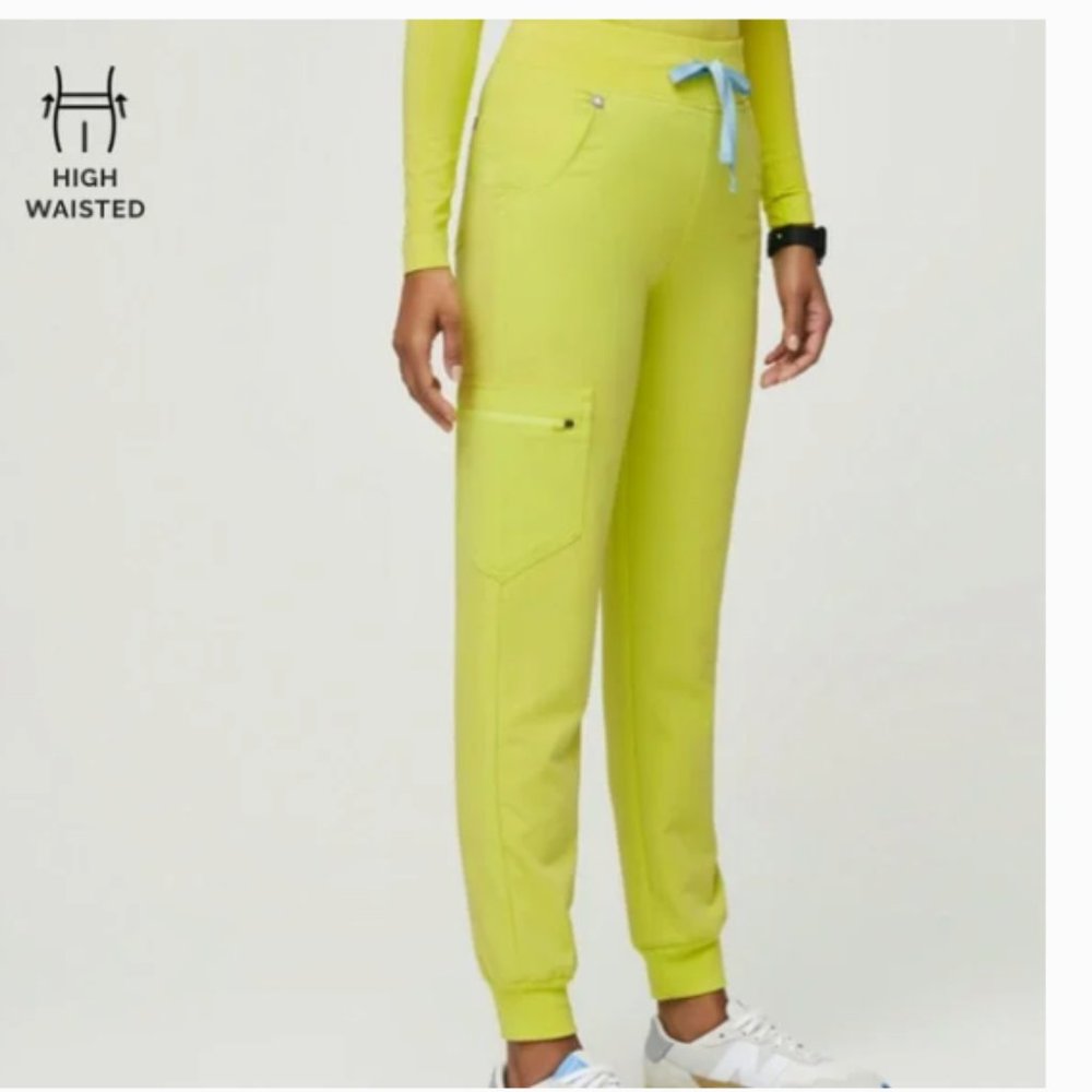 Figs Lime Green Scrub Set - Picture 4 of 12